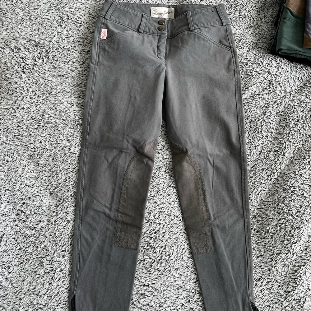 Gray Front-Zip Tailored Sportsman Trophy Hunters
